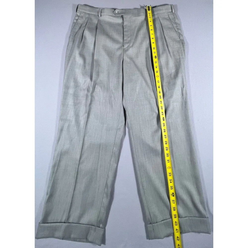 Stafford Essentials Men's 44x30 Gray Pleated Cuffed Classic Fit Dress Pants